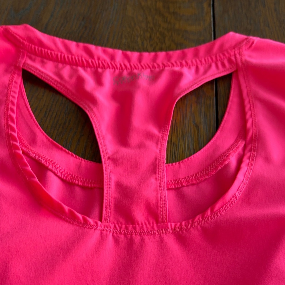 Calvin Klein Performance Vibrant Pink Short Sleeve Tee Racer Back Type Opening - Picture 12 of 12